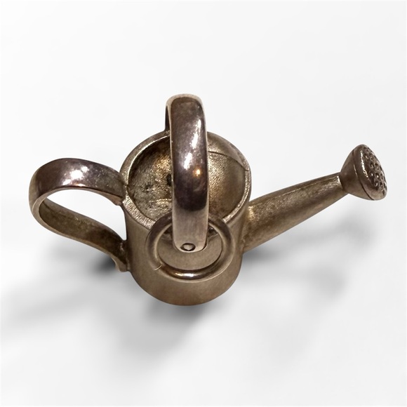 Sold - Picture 3 of 7